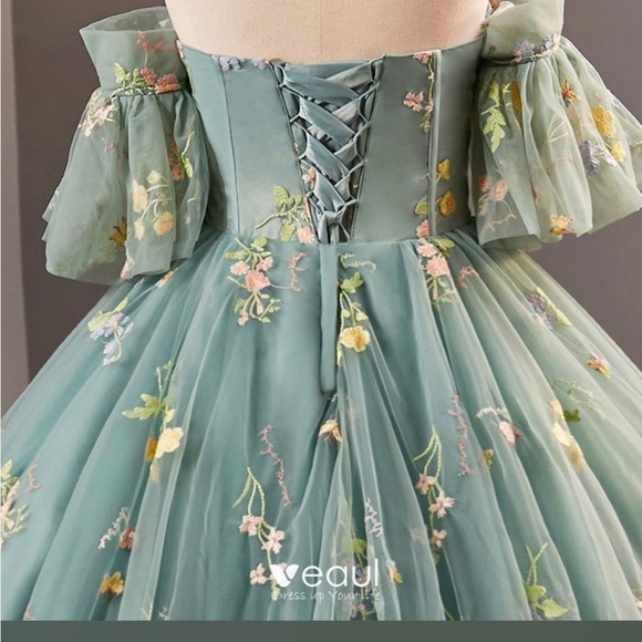 veaul-dresses-formal-dress-flower-fairy-sage-green-sweetheart